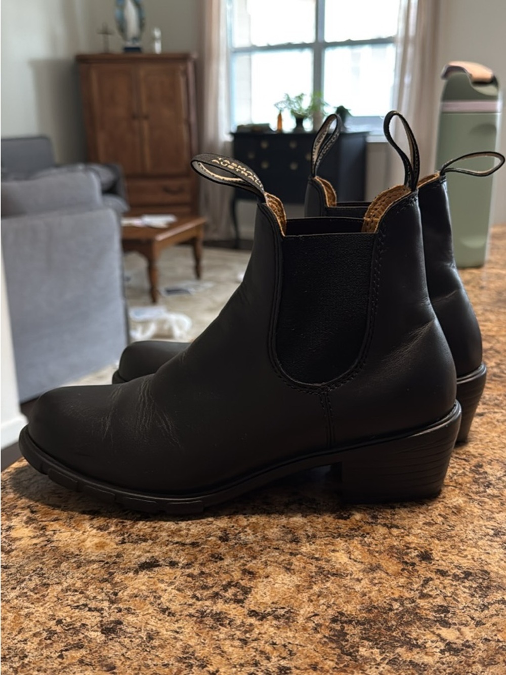 Blundstone Black Heeled